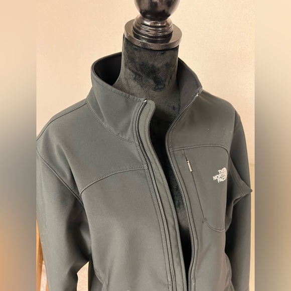 Women’s black soft shell north face jacket - Picture 2 of 10